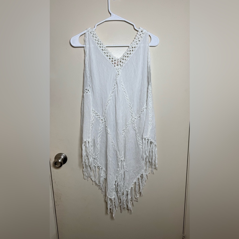 CHOA White Crochet Fringe V-Neck Women's Top l/xl